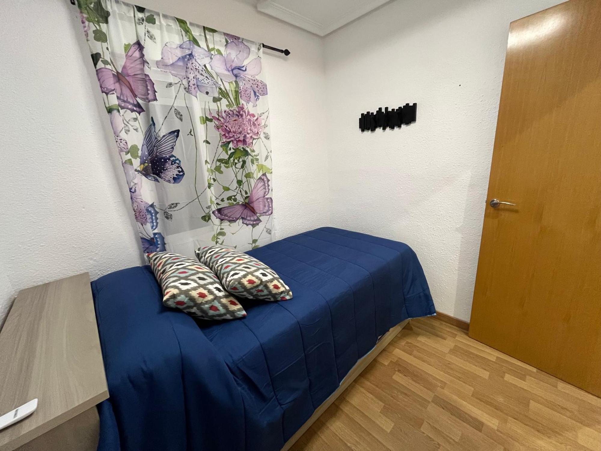 Marqplace Beach Free Parking And Ac Alicante Eksteriør billede